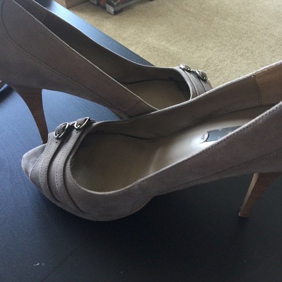 COPY - Gray used pair of Zara open toe heels - Picture 2 of 3